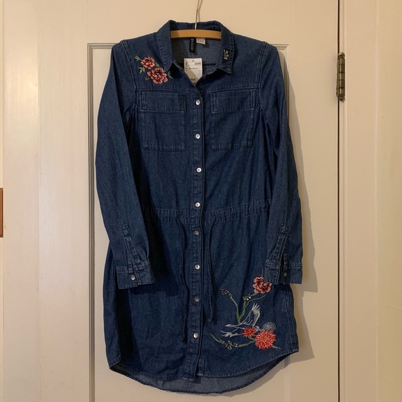 miranda sleeveless mini denim dress Overall Dress- Blue Color:dark wash Mama Summer Complete with a sculpted Business Casual Outfits Summer